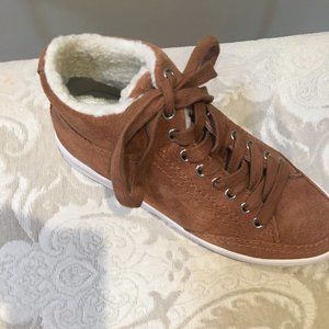 dolce vita trudie sneaker